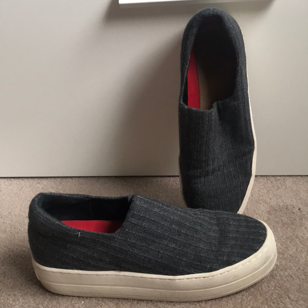 Sketchers navy blue high tops
